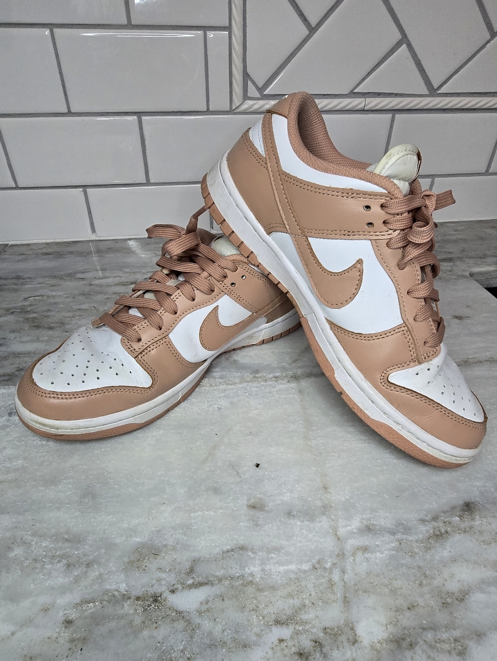 Nike Dunk Low Peach White Womens Size 8 Casual Sneakers